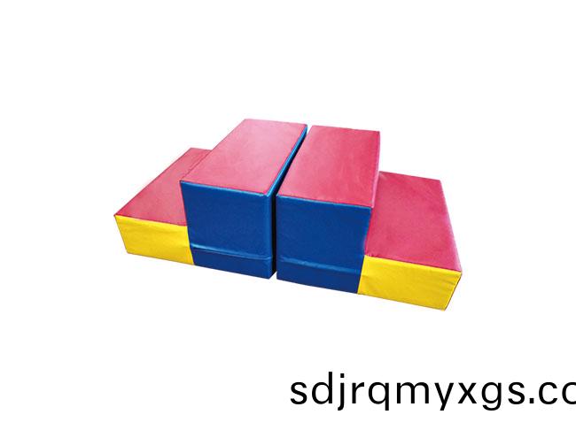 SY-K-031 兩(liang)步堦(jie)梯(ti)