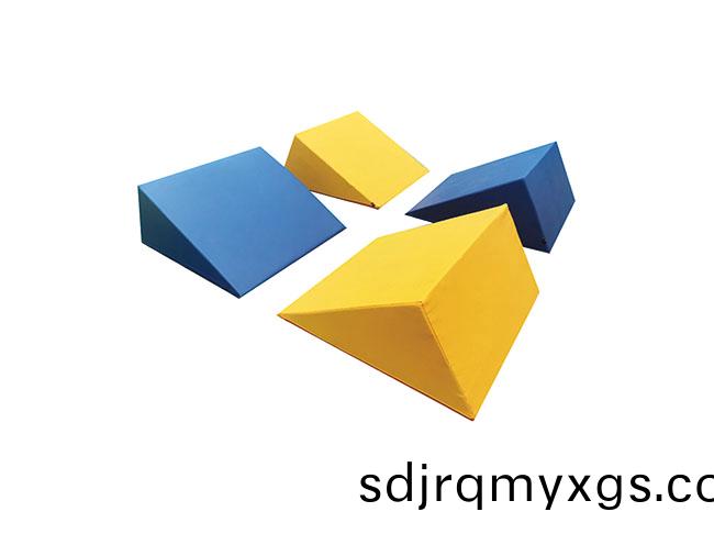 SY-M-005 輭體酷跑三(san)角(jiao)