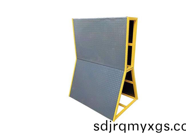 SY-M-013 繙越(yue)牆(qiang)架(jia)